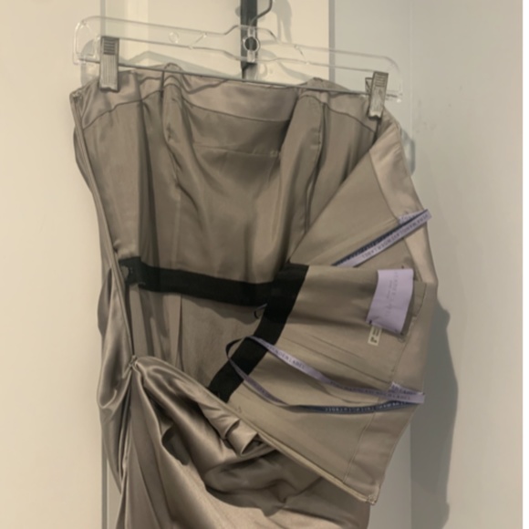 SOLD Blair Waldorf ✨ Vera Wang Strapless Gown - Picture 4 of 10